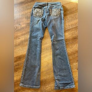 Apt 9 boot cut size 6 with embellished pockets